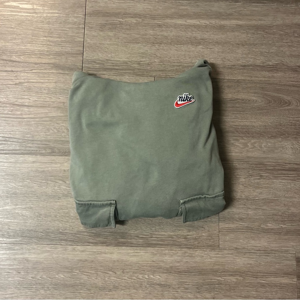 Nike Cargo Tech Olive Green Pullover